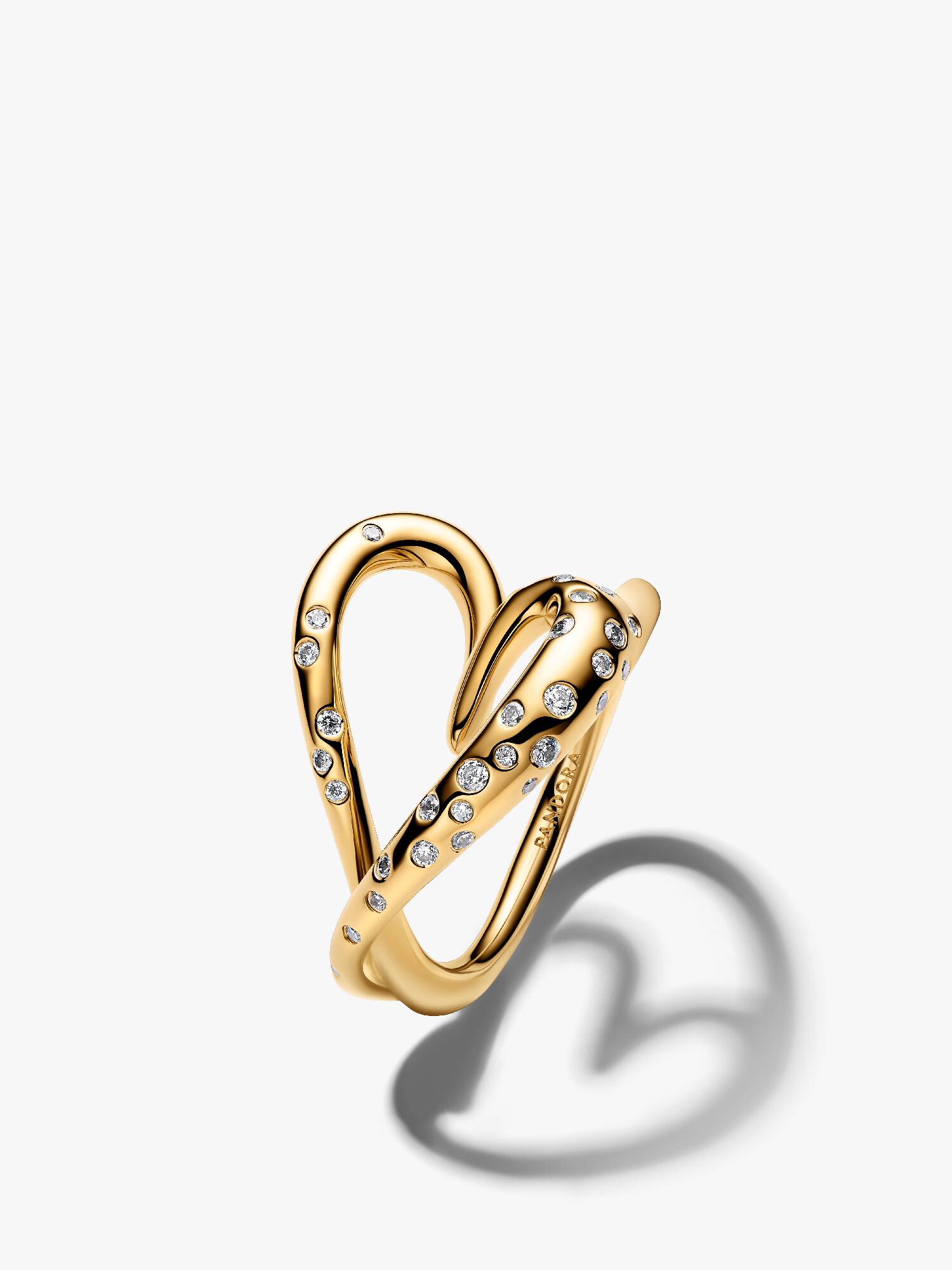 Anillo Corazón con forma orgánica engastado con piedra 
