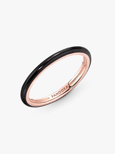 Anillo con esmalte negro Pandora ME