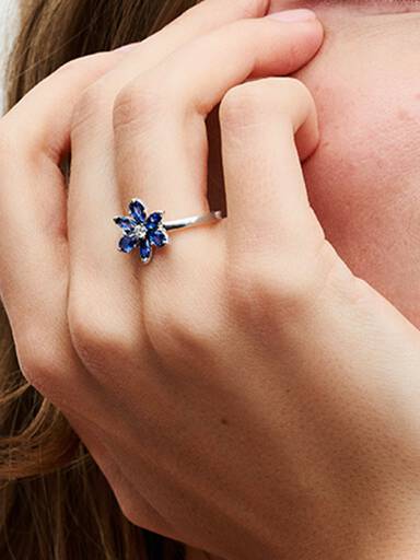 Anillo Racimo herbario reluciente