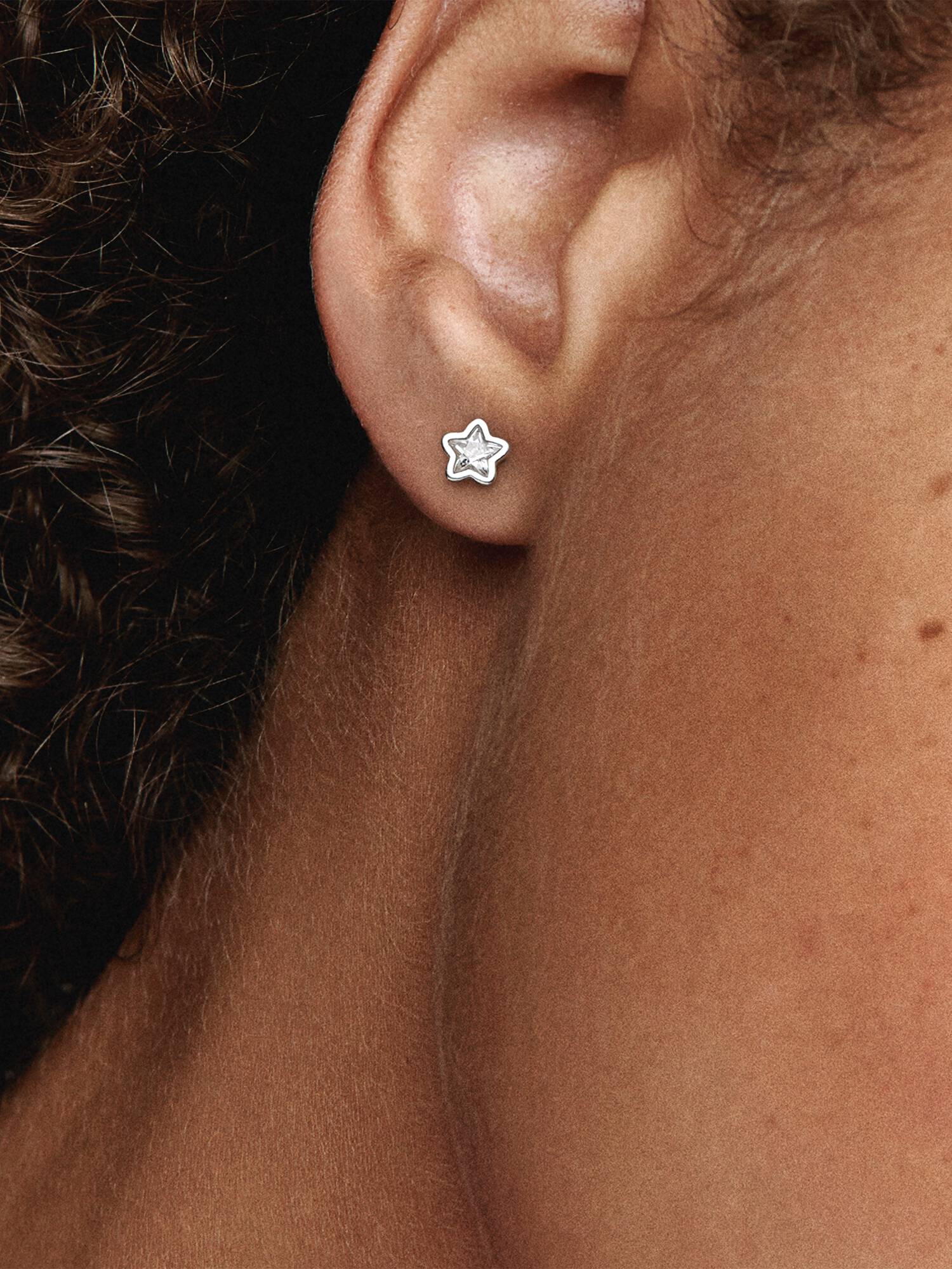 Aretes de botón Estrella Centelleante