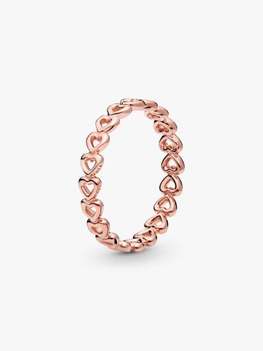 Anillo Banda de corazones