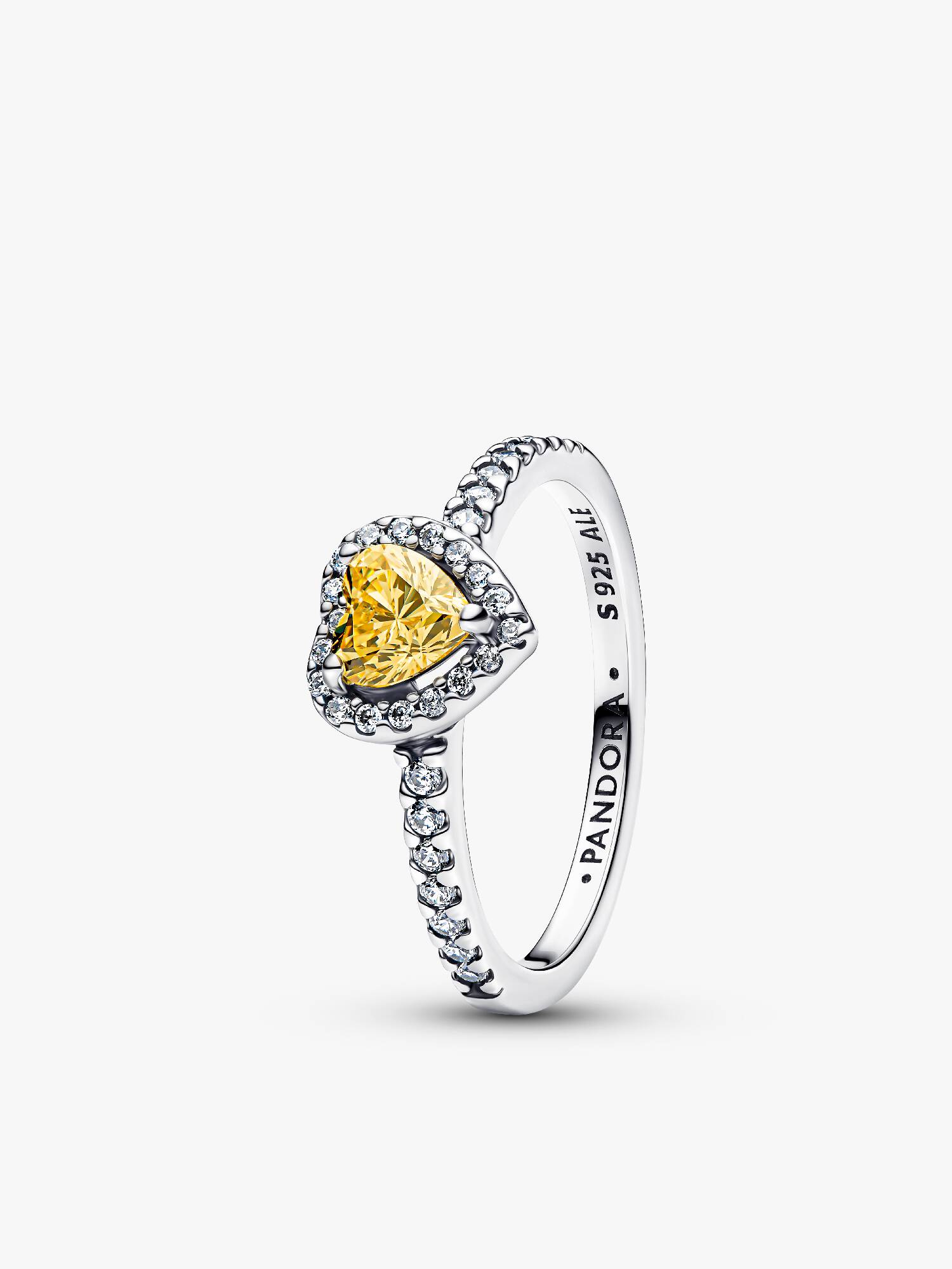 Anillo corazón elevado reluciente