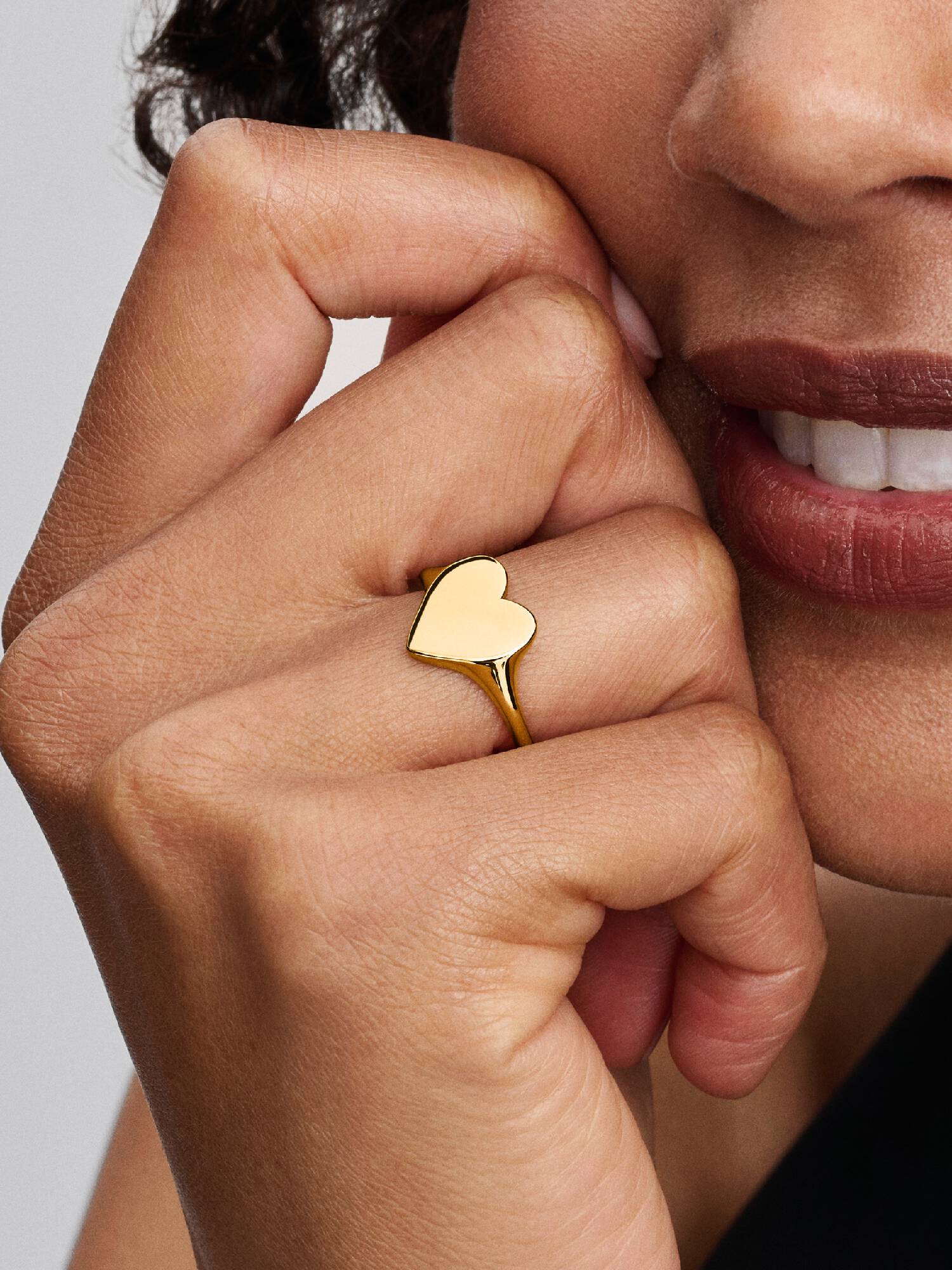 Anillo corazón grabable