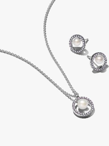 Set de regalo de perlas cultivadas de agua dulce tratadas y pavé
