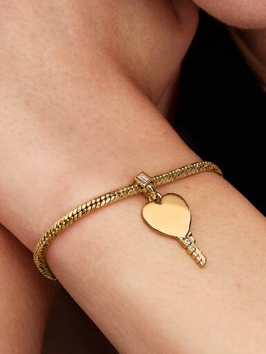 Pendiente llave grabable en forma de corazón