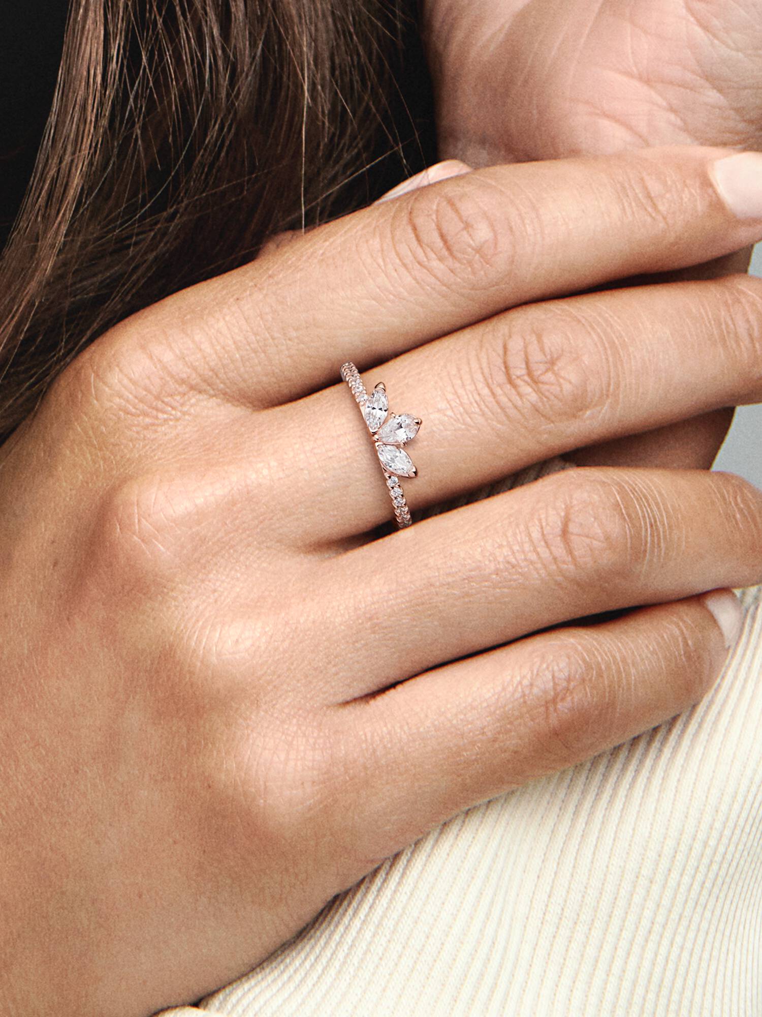 Anillo Racimo herbario reluciente