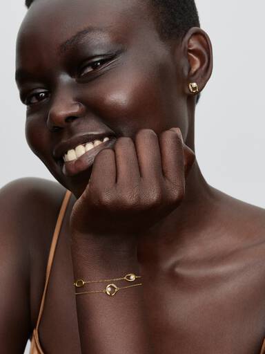 Aretes de Botón Círculo en Pavé con Forma Orgánica y Perlas Cultivadas de Agua Dulce Tratadas