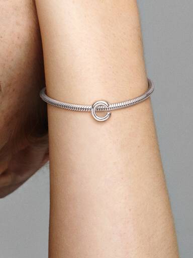 Charm del alfabeto letra C