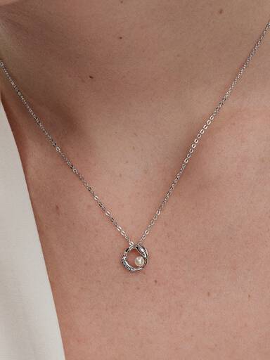 Collar Collier Círculo en pavé con forma orgánica y perlas cultivadas de agua dulce tratada