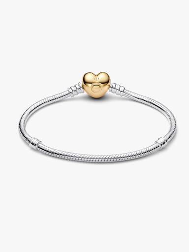 Brazalete cadena de serpiente con broche de corazón