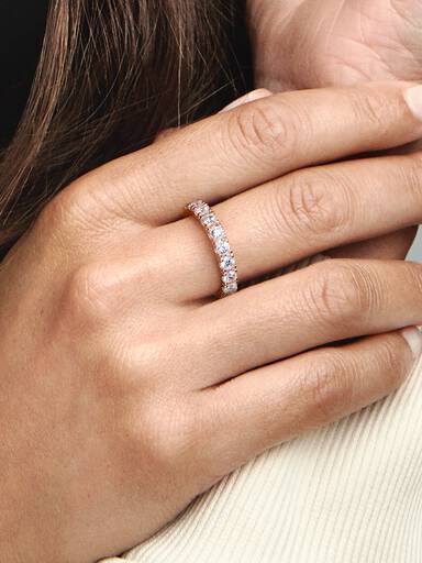 Anillo Eternidad hilera reluciente