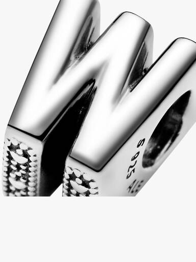 Charm del alfabeto letra W