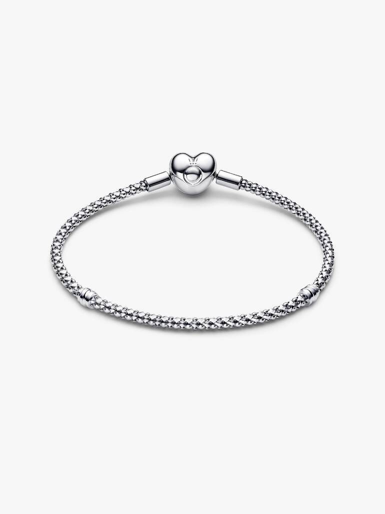 Pulsera de Cadena de Tachuelas con Cierre de Corazón