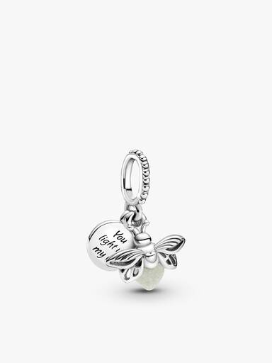 Set de brazalete de corazón y charm de luciérnaga