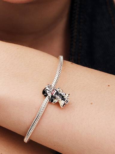 Charm Cruella de Vil Villanos de Disney