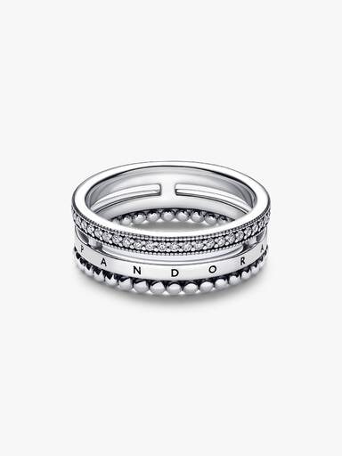 Anillo con pavé y abalorios con logotipo de Pandora Signature