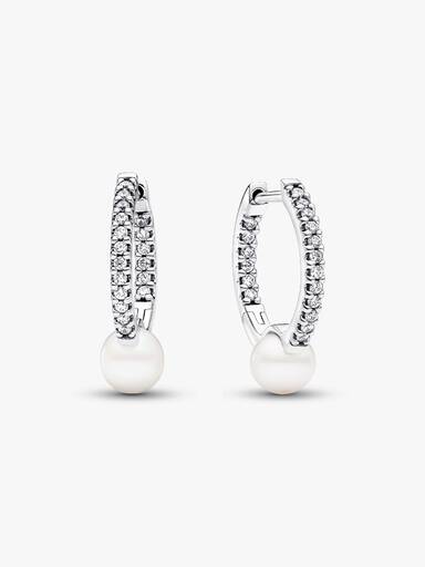 Aretes de Aro Perlas Cultivadas de Agua Dulce Tratada y Pavé