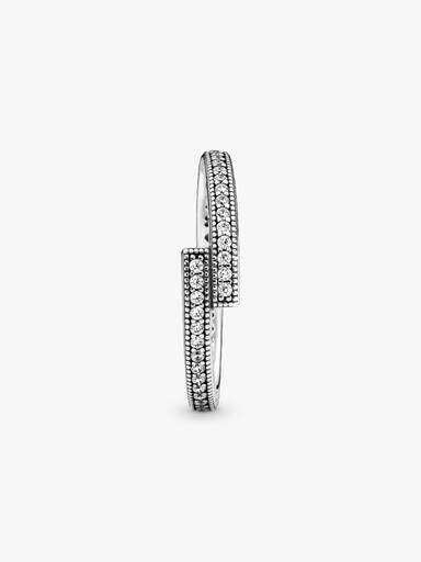 Anillo sobrepuesto reluciente