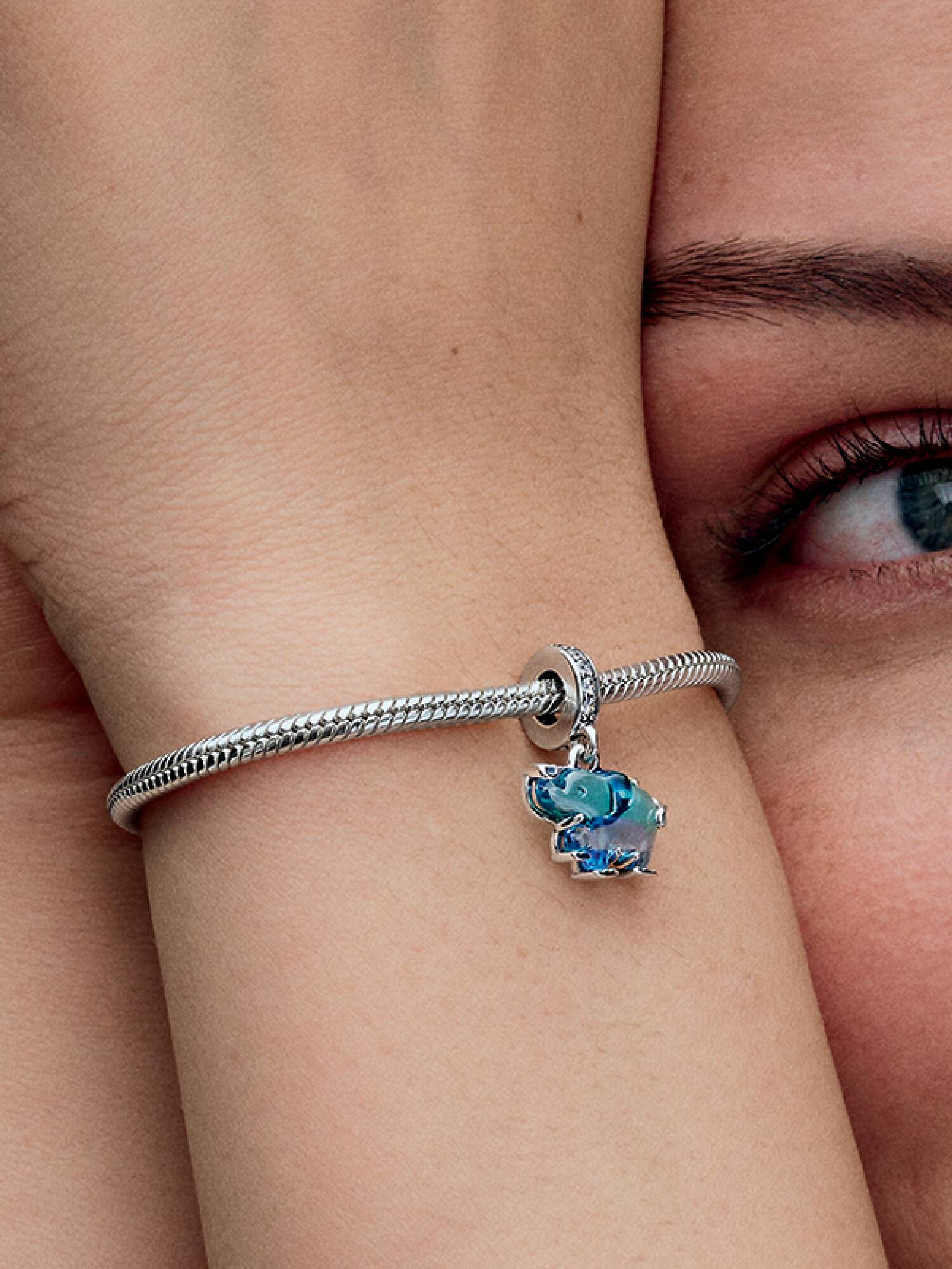 Charm colgante Elefante de cristal Murano azul