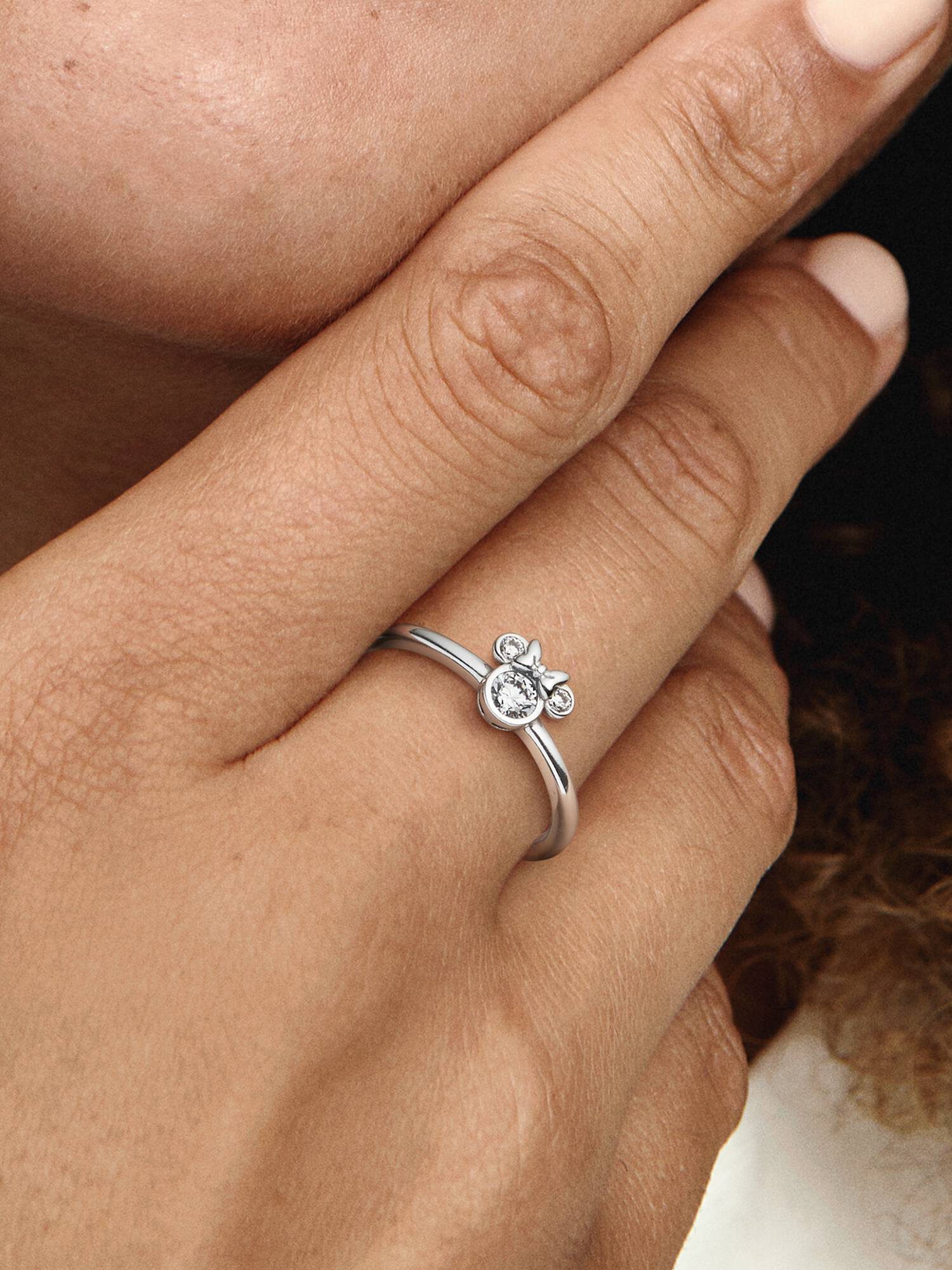 Anillo Cabeza reluciente Minnie Mouse de Disney